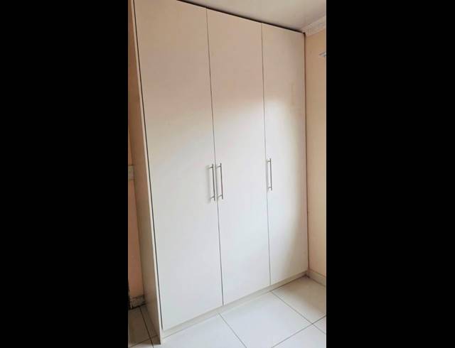 2 BEDROOM PROPERTY TO RENT IN OLIFANTSFONTEIN